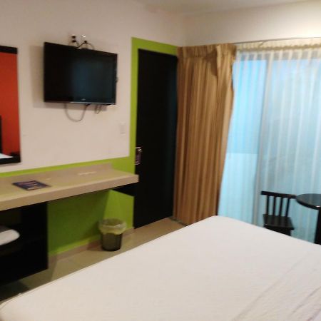 Hotel Catedral كامبيش المظهر الخارجي الصورة