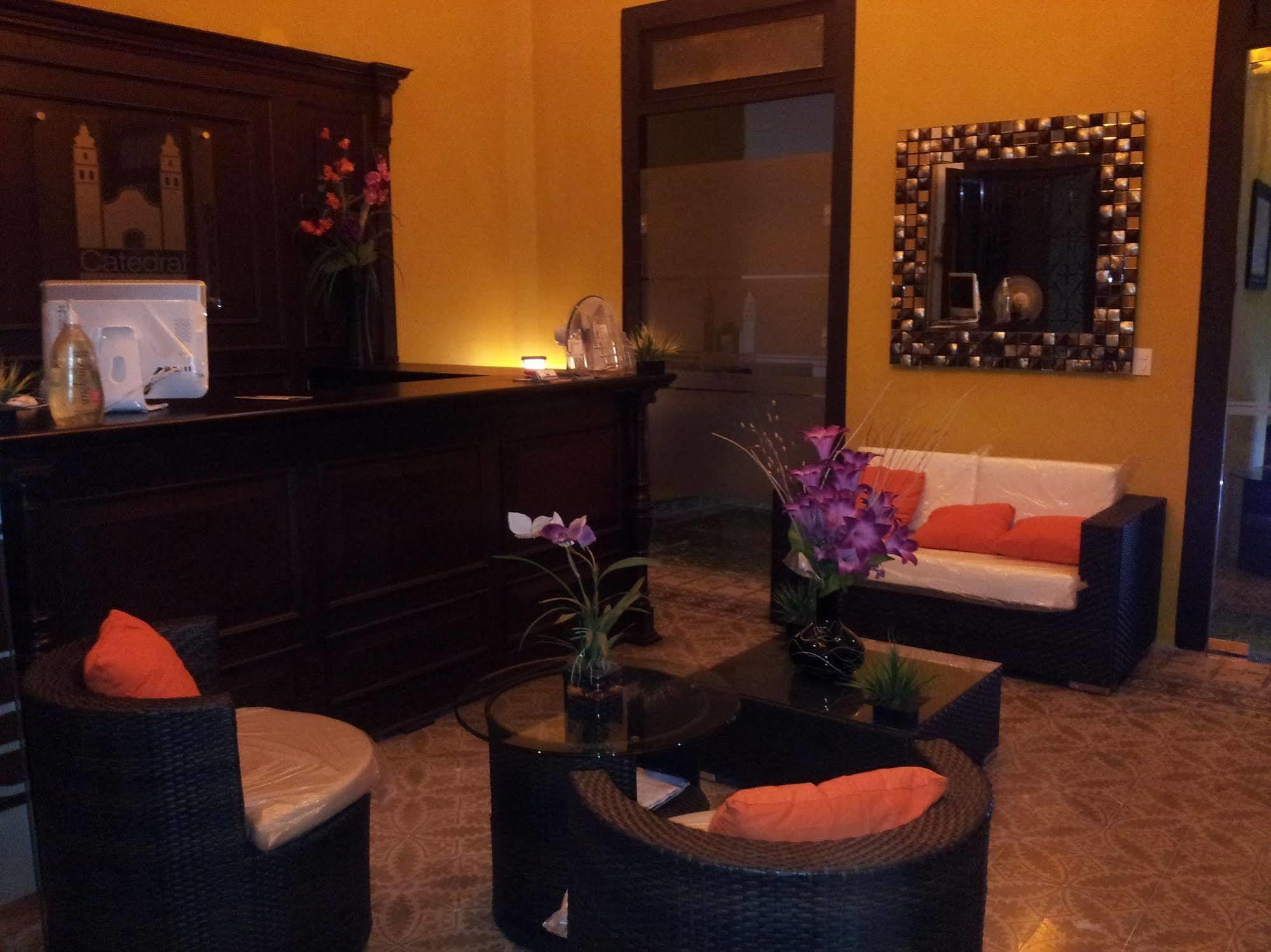 Hotel Catedral كامبيش المظهر الخارجي الصورة