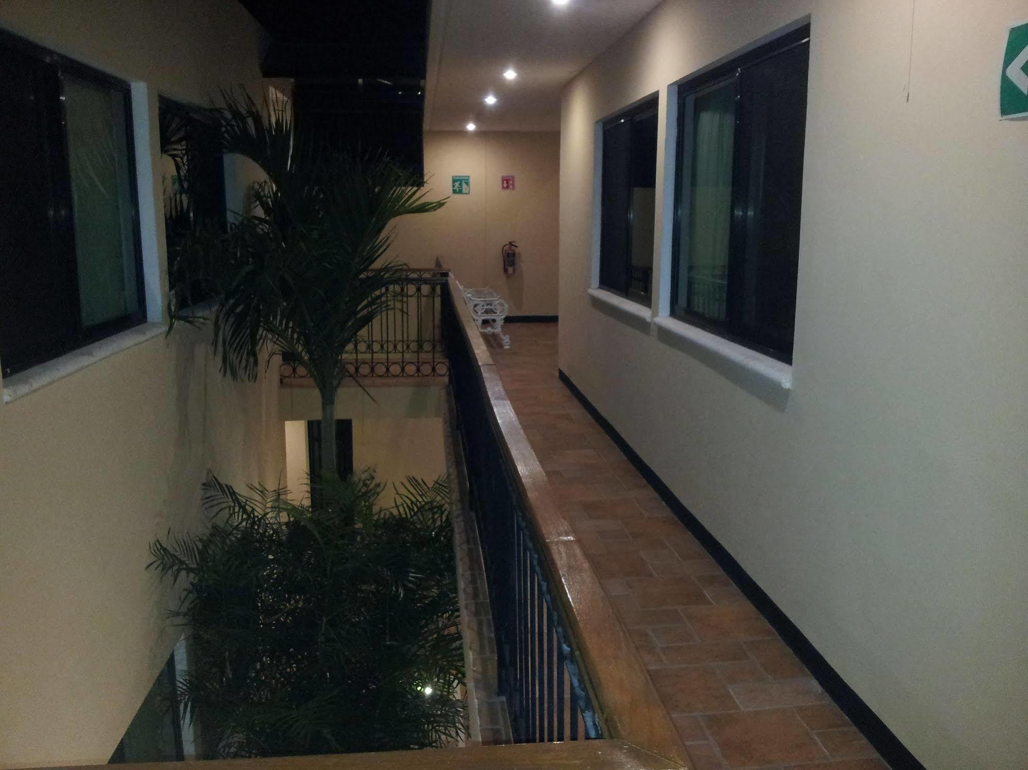 Hotel Catedral كامبيش المظهر الخارجي الصورة